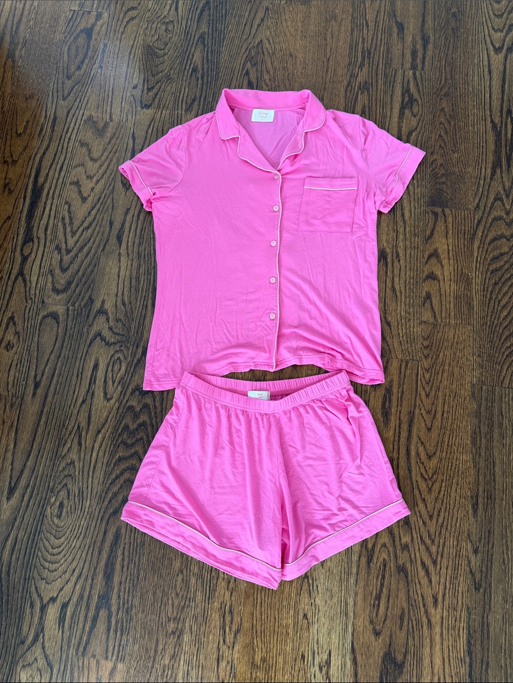 Short-Sleeve Pink Pajama Set with Piped Pocket - Women